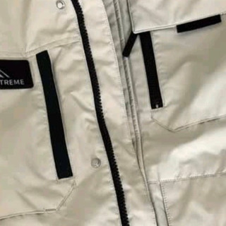 波司登极寒羽绒服：顶级保暖与防护