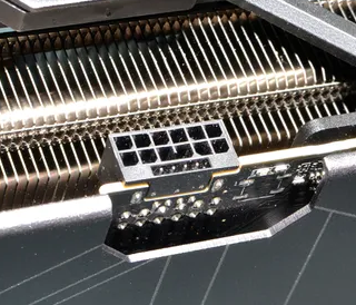 酷冷至尊承认建议出错！12V-2x6 电源接口问题引发全球停产
