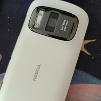 诺基亚808 PureView:拍照王者还是过时古董?1300+用户观点大交锋