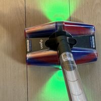 戴森轻便吸尘器，女生清洁利器