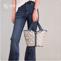 国博匠心礼｜海晏河清织锦手拎包：把千年雅韵，藏进日常时光