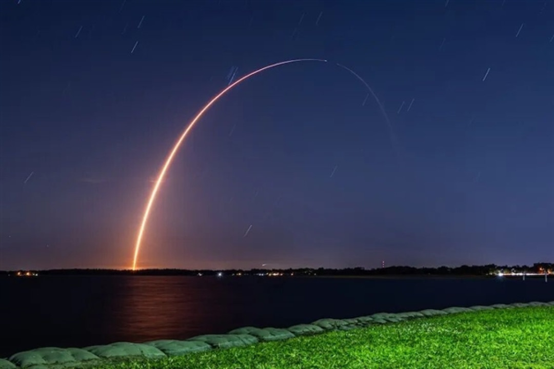 SpaceX发射6.1吨的西班牙通信卫星：134次追平2024年