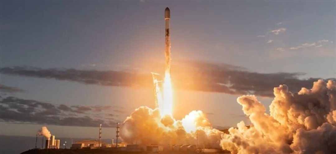 SpaceX发射6.1吨的西班牙通信卫星：134次追平2024年