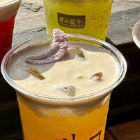 05后的第一杯酒，可能是奶茶店里买的