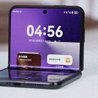 华为 Pura X 逆袭!从被黑到销量破70 万,“小折叠” 凭啥真香?