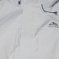 户外保暖王者！JEEP石墨烯冲锋衣太硬核