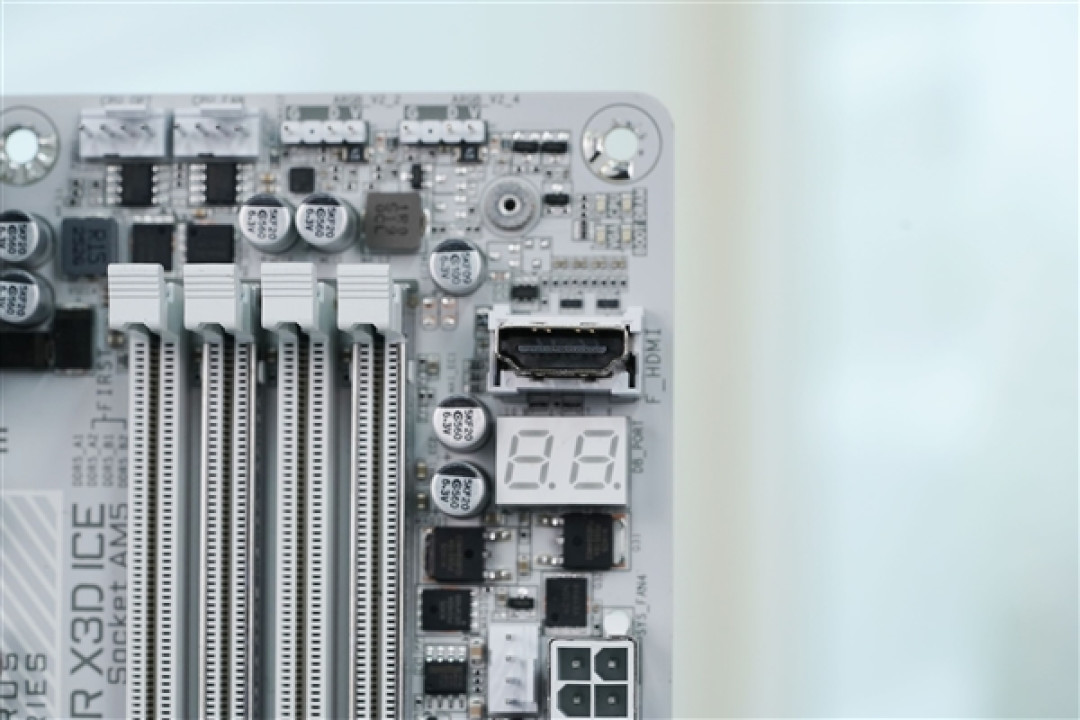 支持DDR5-9000!技嘉X870E AORUS X3D主板图赏
