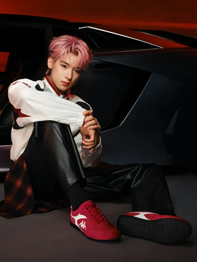 ✨「Get张峻豪同款穿搭｜顺顺Look~顺顺~@张峻豪 穿搭look！怎么搭都好看，泰帅啦~
📸互动时间📸
Zui pick哪一套搭配？！评论区见✌︎
👉 点赞+关注，下期解锁🔒更多“豪”穿搭！
#张