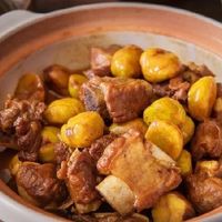 我的年度新喜，板栗烧排骨的详细烹饪步骤