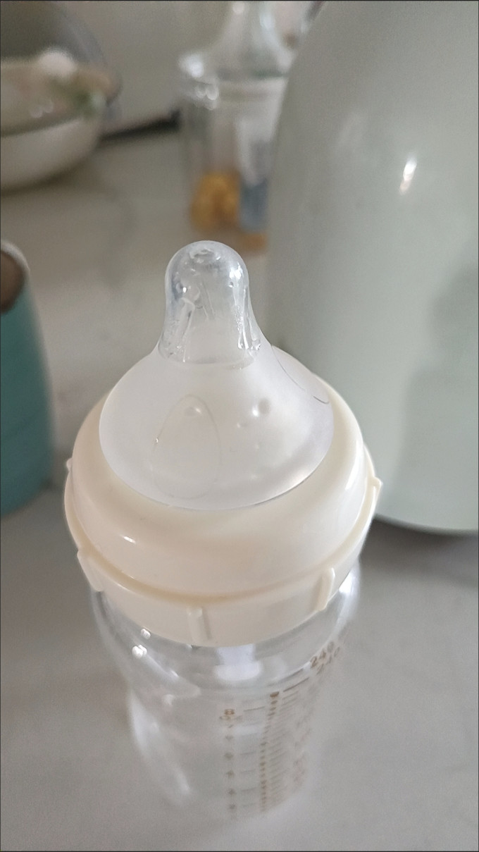 奶瓶