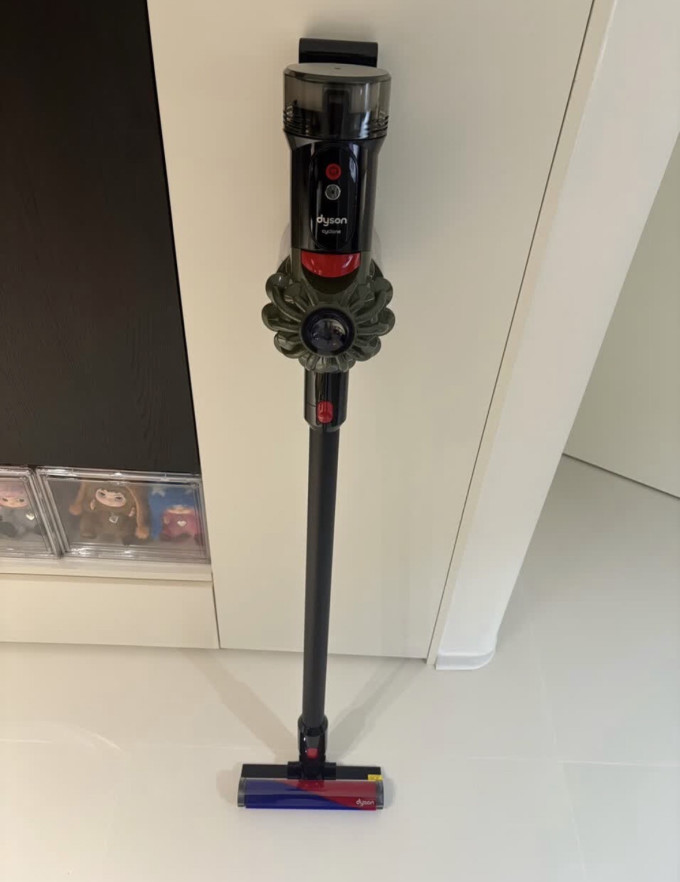 戴森手持式吸尘器