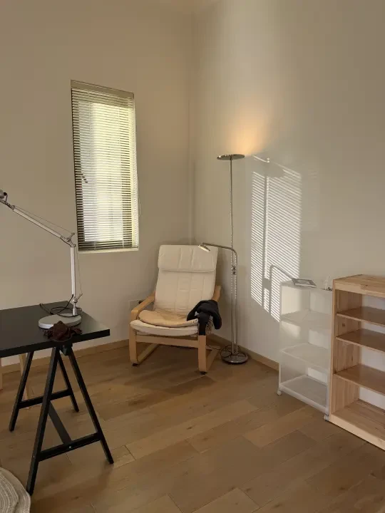 终于搓完ikea家具 午后太阳晒了进来