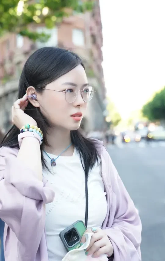 挖到宝了！万魔 S21 银河紫耳机美出圈