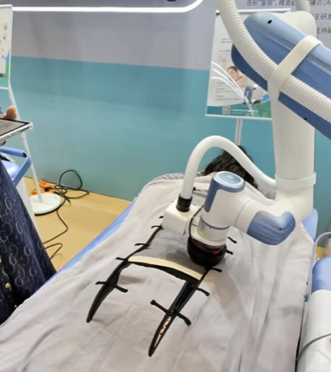 “赛博”老中医!央视展示机器人把脉:AI识别经络穴位