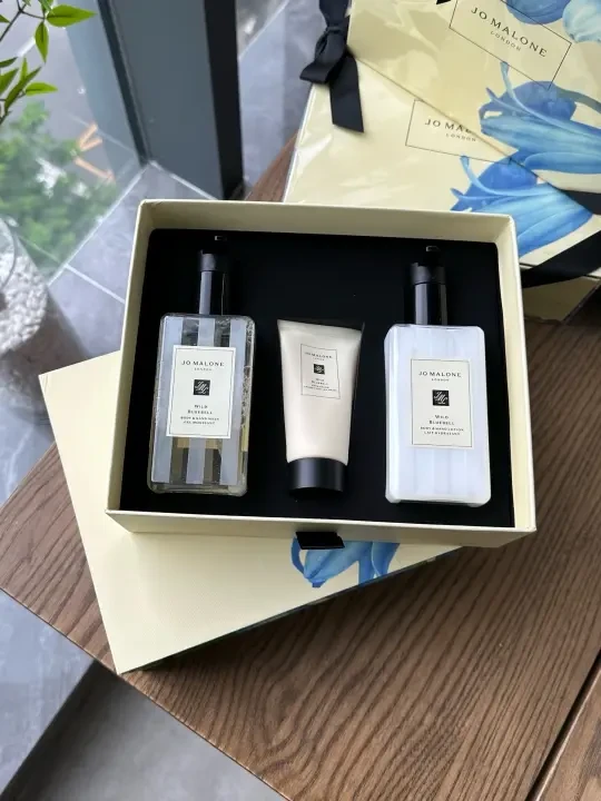 祖马龙洗护礼盒