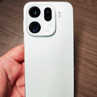 OPPO Find X9 和 X9 Pro 之间怎么选?参数差不多,价格差好几百