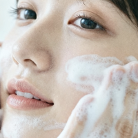 2025公认好用的控油洗面奶集合：哪款能解决油痘困扰？