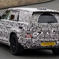 路虎全新纯电紧凑SUV路试曝光,或命名为卫士80