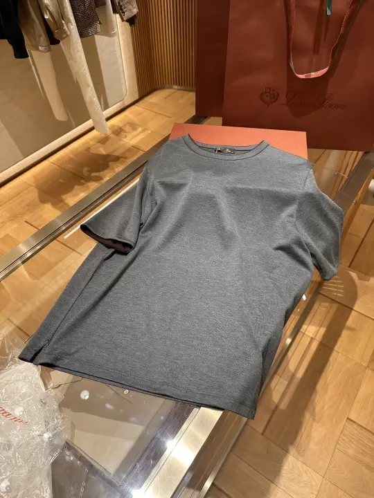 “LP”的秋冬新款Tee很简单但超舒服！