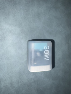 iPhone16使用酷态科30W氮化镓充电器透明款使用体验