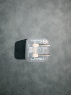 iPhone16使用酷态科30W氮化镓充电器透明款使用体验