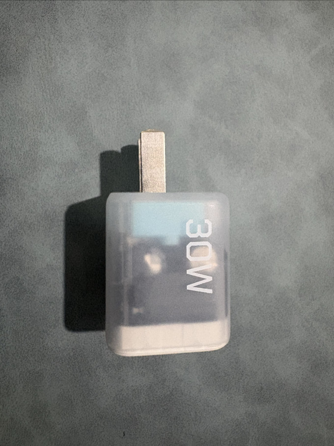 酷态科充电器