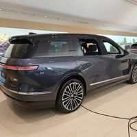 蔚来ES8 vs ES9怎么选?38位真实车主和大V的深度对比在这