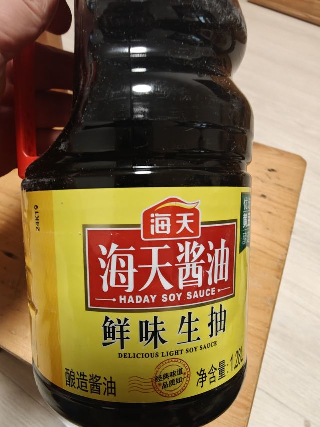 海天鲜味生抽，凉拌提鲜必备