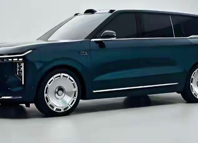 国产高端SUV杀疯了！智己LS9 11月4日预售