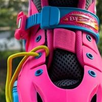 保暖与安全并重的旱冰鞋