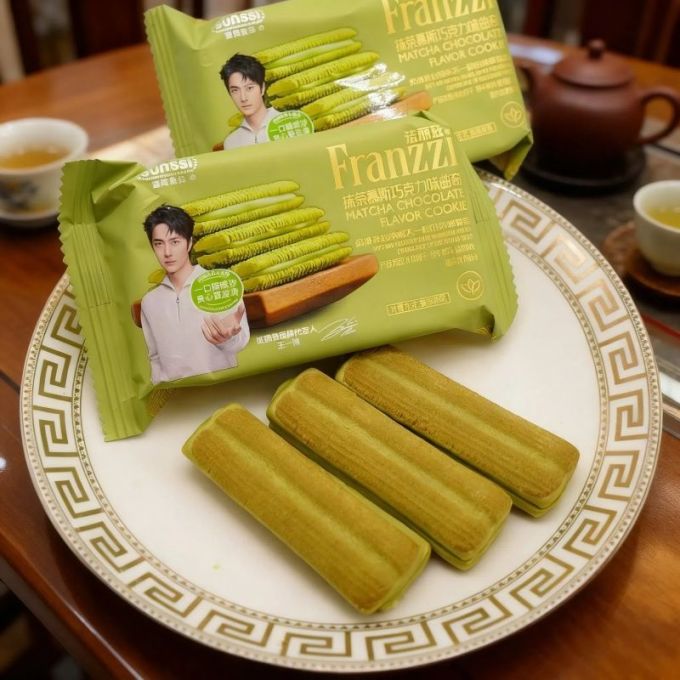 会员制仓储店饼干