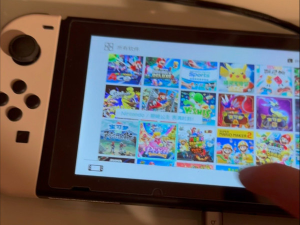 给孩子买switch推荐装哪些游戏？适合小学生中学生玩的switch体感游戏家庭亲子游戏推荐。switch多人游戏推荐512g的switch续航版能安装多少游戏