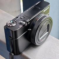 索尼黑卡7套装版值得入手吗?8000元买卡片机引全网争议