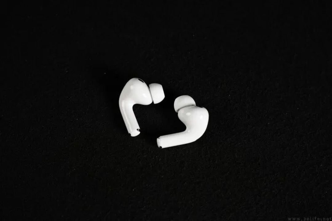 苹果AirPods Pro 3详测:佩戴更稳,降噪依然无敌