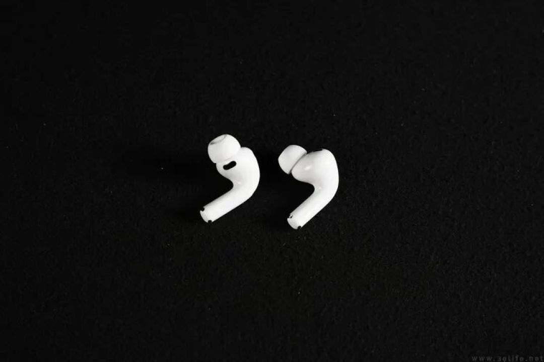 苹果AirPods Pro 3详测:佩戴更稳,降噪依然无敌