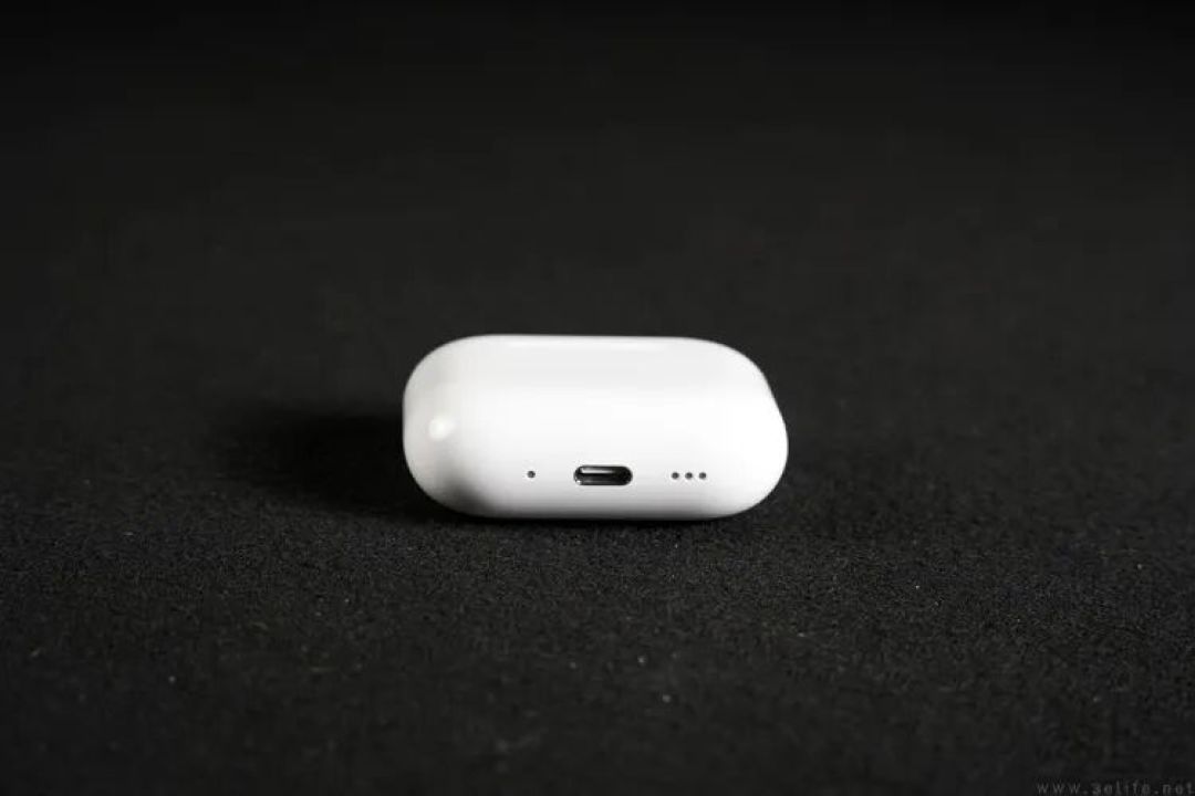 苹果AirPods Pro 3详测:佩戴更稳,降噪依然无敌