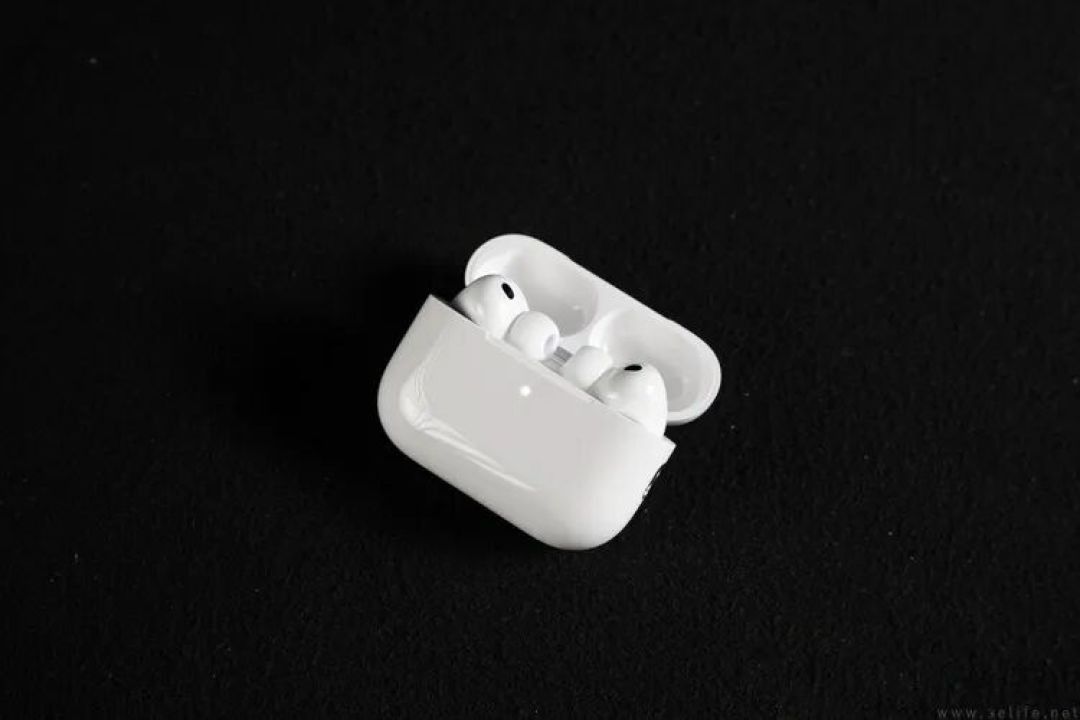 苹果AirPods Pro 3详测:佩戴更稳,降噪依然无敌
