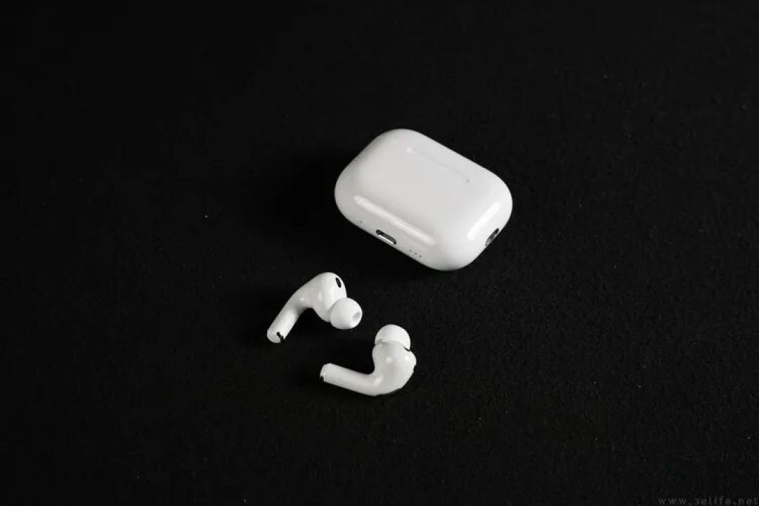 苹果AirPods Pro 3详测:佩戴更稳,降噪依然无敌