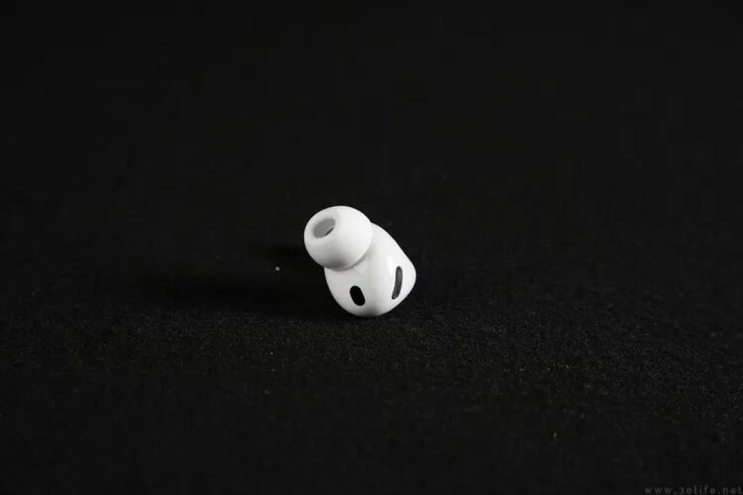 苹果AirPods Pro 3详测:佩戴更稳,降噪依然无敌