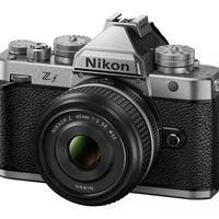 尼康Zf vs 富士半画幅相机？68位用户真实体验告诉你答案