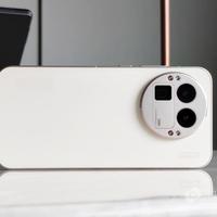 真我GT8 Pro可玩性设计是创新突破还是噱头营销？全网用户观点大PK