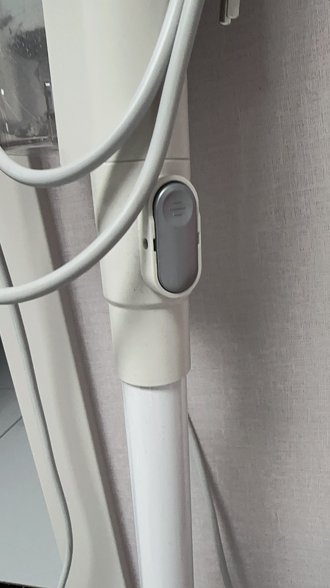 美的手持式吸尘器