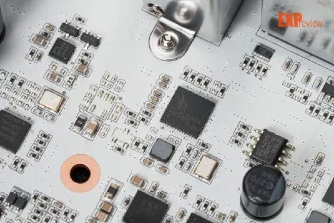七彩虹CVN B850M ARK FROZEN V14主板评测:全面进化的方舟