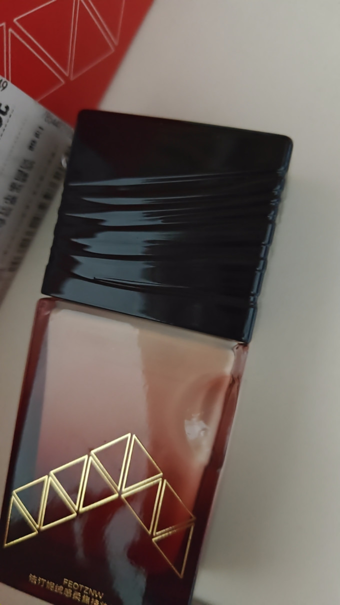 法汀妮粉底液