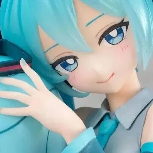 【手办资讯】都说丑？机动战士高达45周年×初音未来 MegaHouse Lucrea  初音未来×00高达