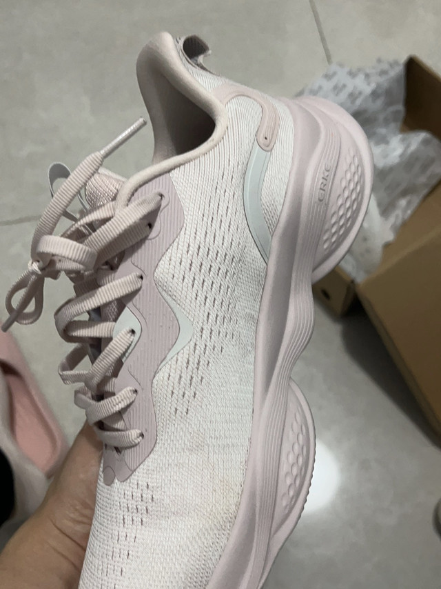 双11运动好物上报！鸿星尔克啵啵弹太好穿