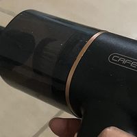 卡斐乐新款吸尘器：车内清洁利器