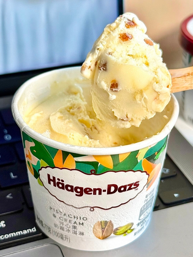 🍦81g一口满足！六连杯把幸福装进冰箱