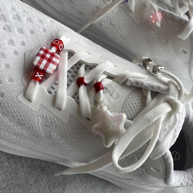 双 11 挖到宝！HOKA 克利夫顿 9 让秋跑超轻松​