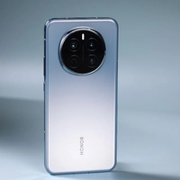 荣耀Magic7是“真香旗舰”还是“高不成低不就”？1000+用户观点大碰撞